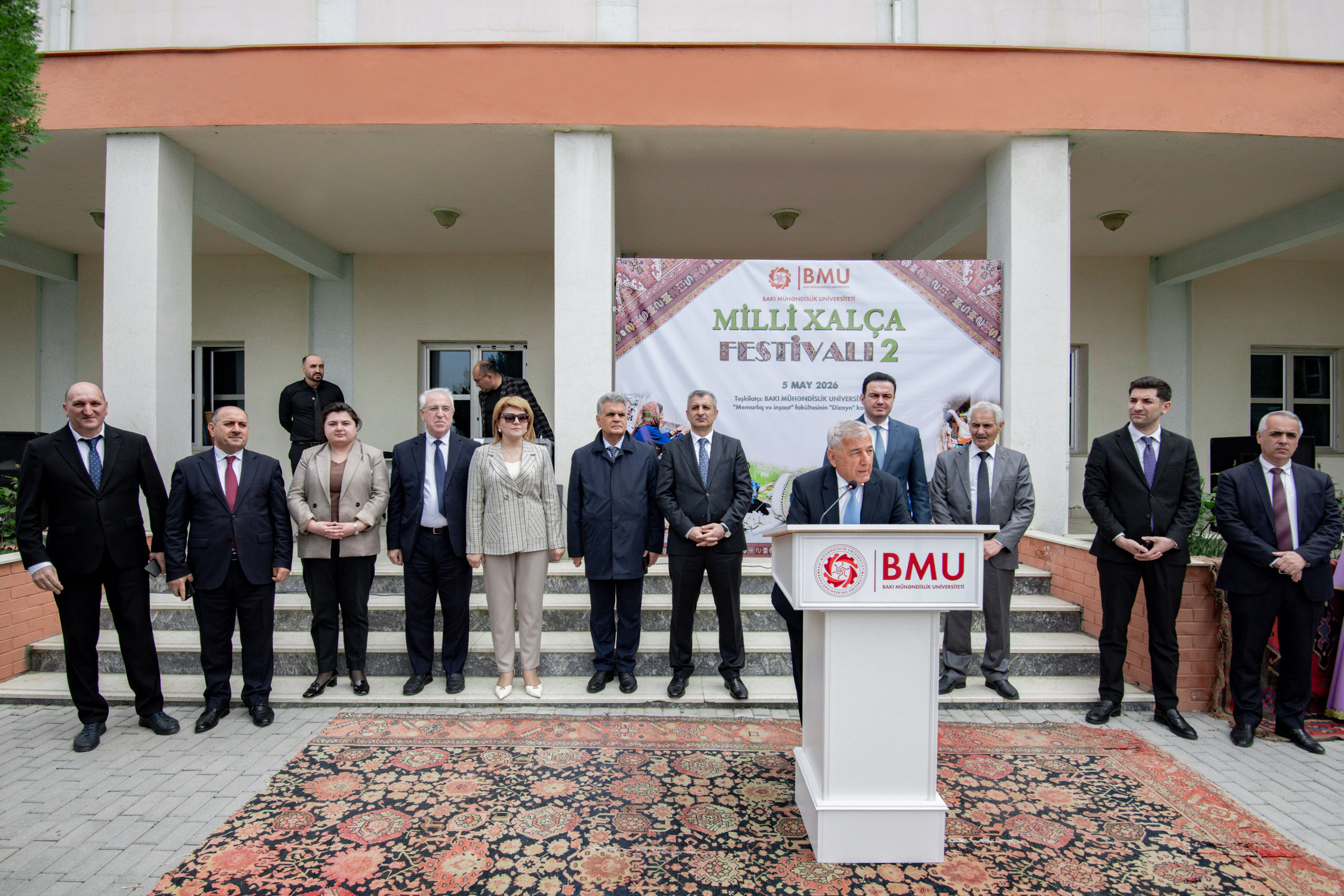 BMU-da Milli Xalça Festivalı keçirilib