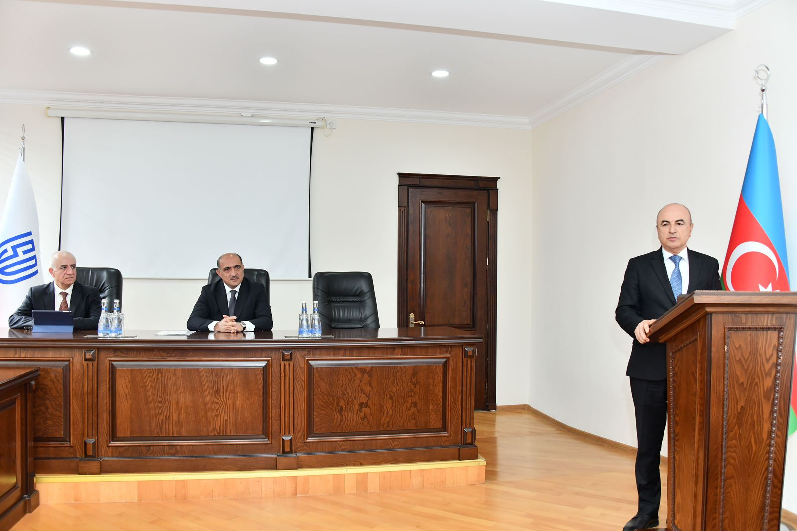 SDU-nun yeni rektoru kollektivə təqdim olunub