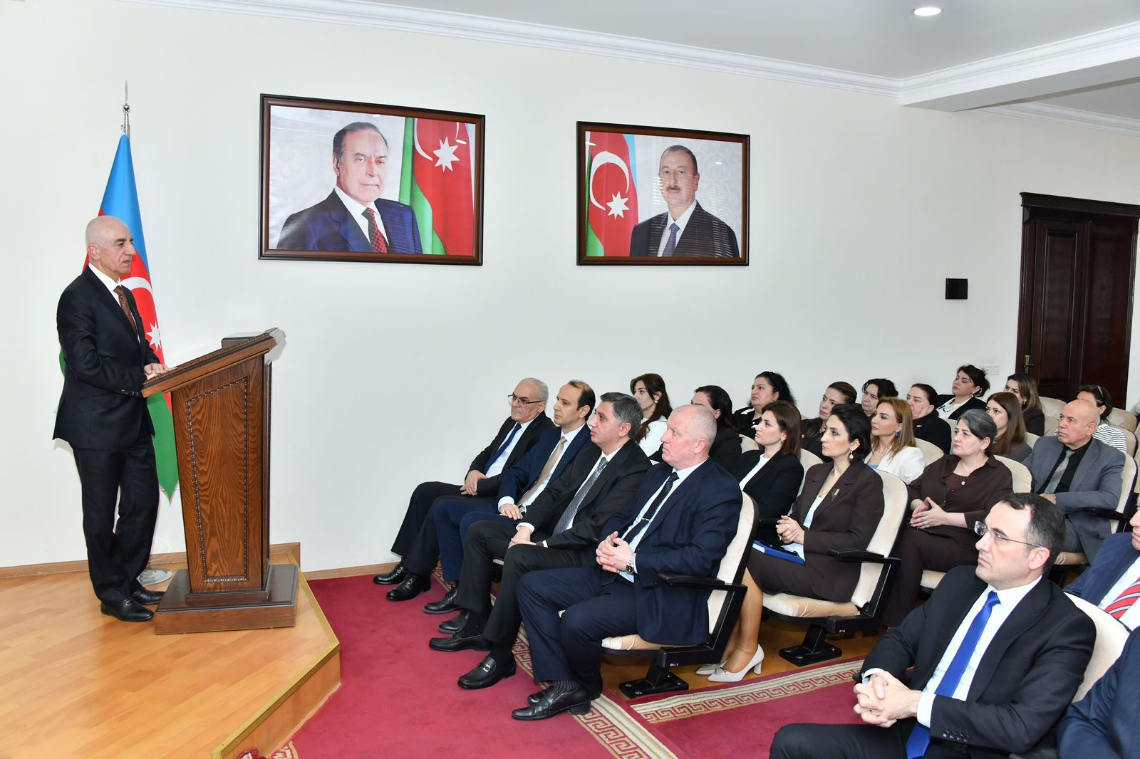 SDU-nun yeni rektoru kollektivə təqdim olunub