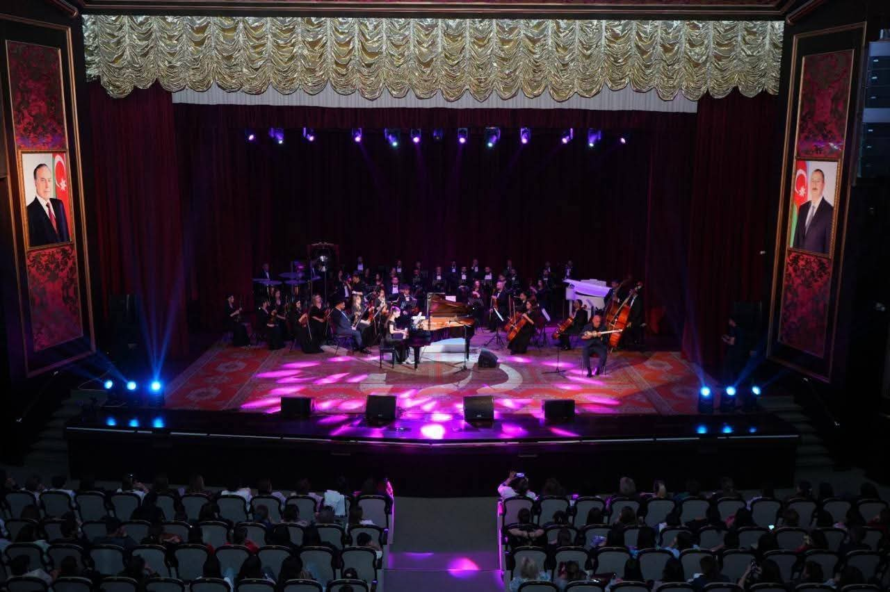 Naxçıvan Musiqi Kollecinin tələbəsi solo konsert verib
