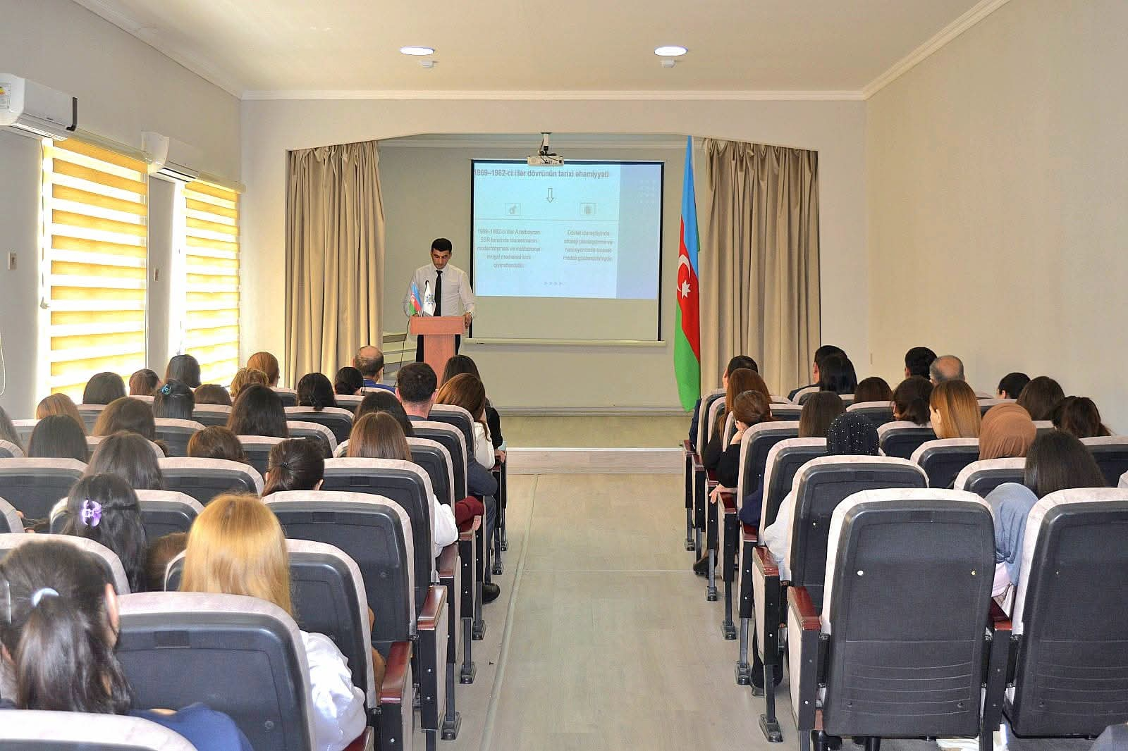 Sosial və Aqrar-Texnoloji Kollecdə Ulu Öndərin xatirəsinə həsr olunmuş konfrans keçirilib