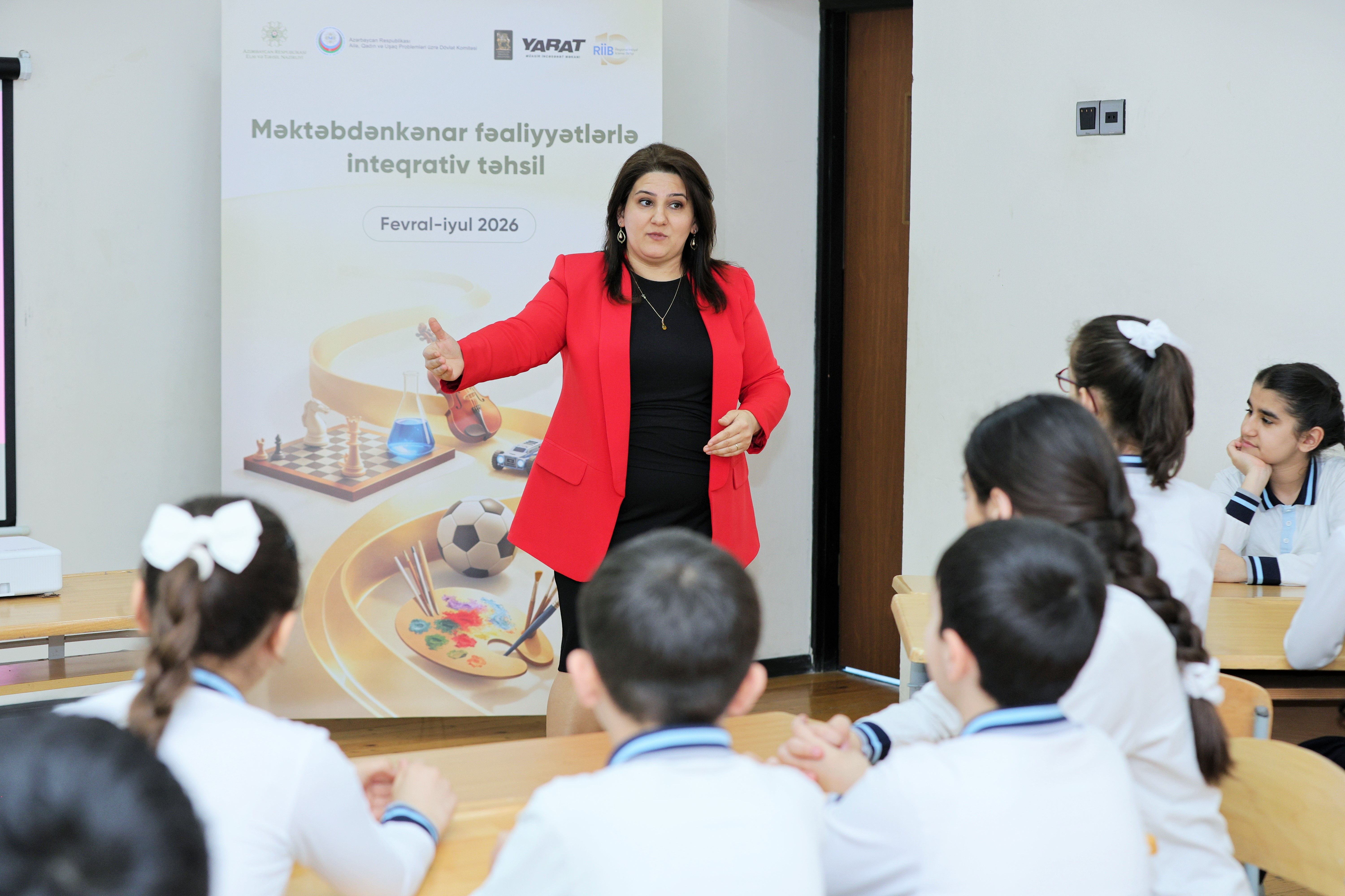 “Məktəbdənkənar fəaliyyətlərlə inteqrativ təhsil” layihəsi çərçivəsində təlimlər keçirilib