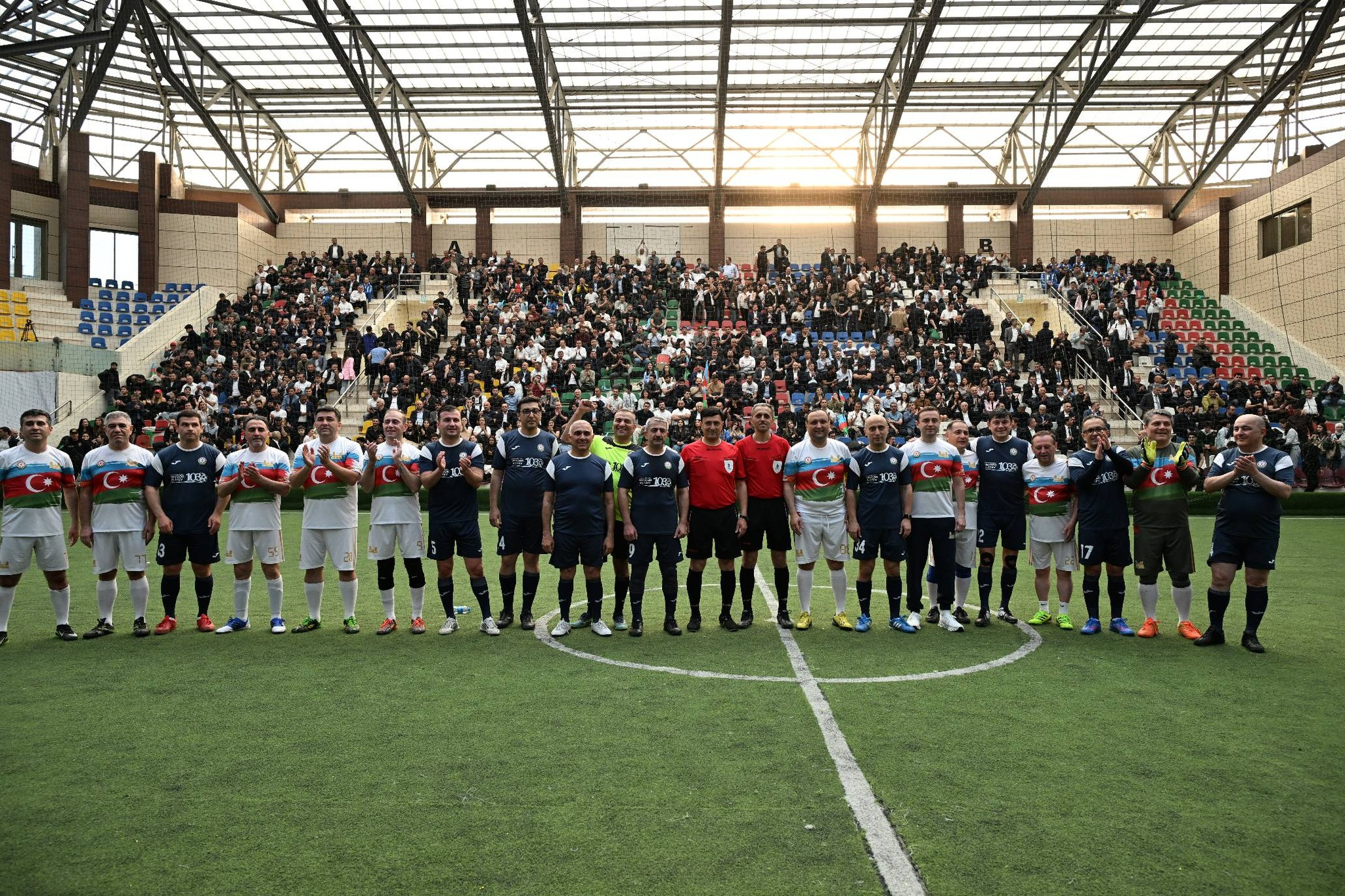 Hökumət və parlament nümayəndələri futbol oynadılar