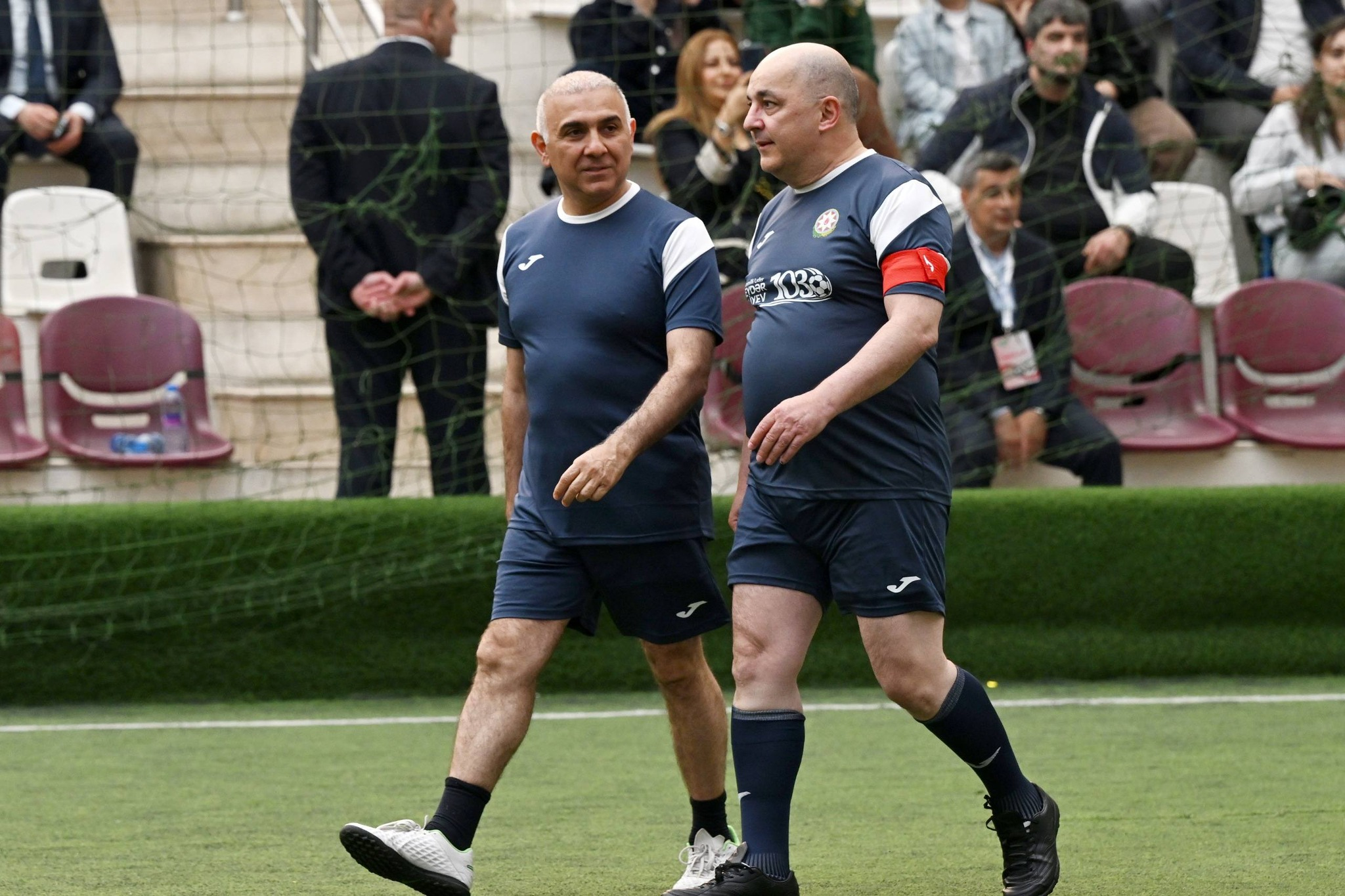 Hökumət və parlament nümayəndələri futbol oynadılar