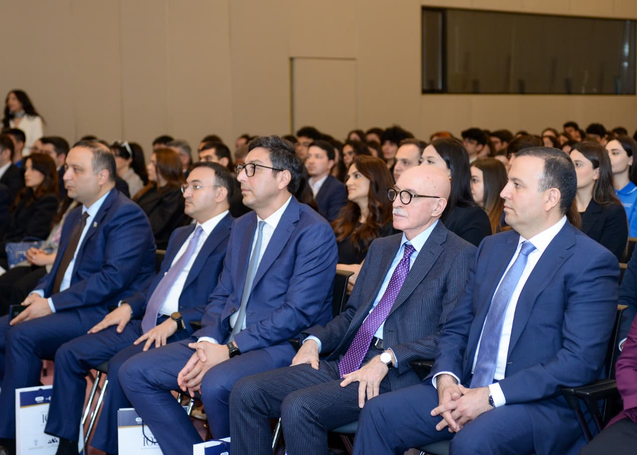 “Heydər Əliyev və müasir Azərbaycan gəncliyi” mövzusunda gənclər forumu keçirilib