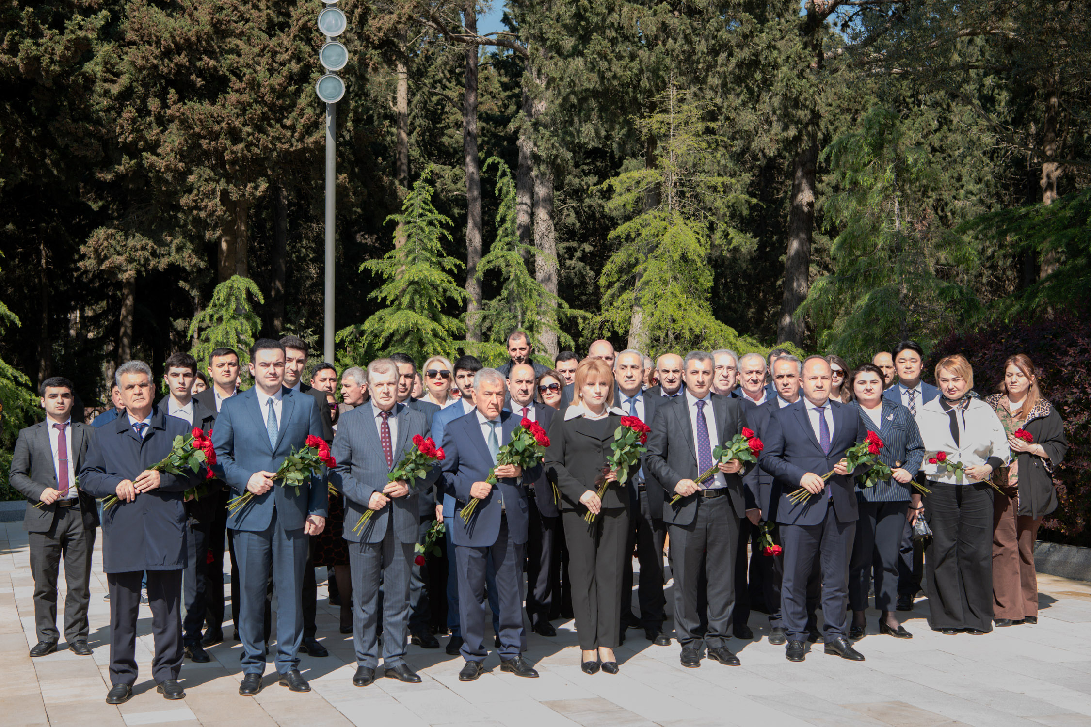 BMU-nun kollektivi Ulu Öndərin xatirəsini ehtiramla yad edib
