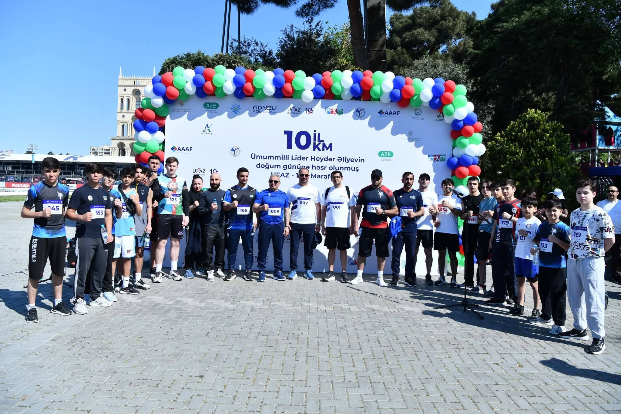 Ümummilli Liderin 103-cü ildönümünə və UFAZ-ın 10 illiyinə həsr olunmuş marafon keçirilib