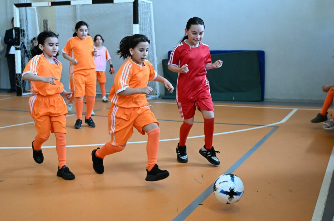 “Məktəbli Qızlar” turnirinə yekun vurulub
