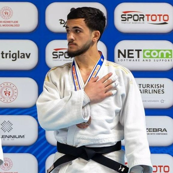 Peşə mərkəzinin tələbəsi Avropa Kubokunda medal qazanıb