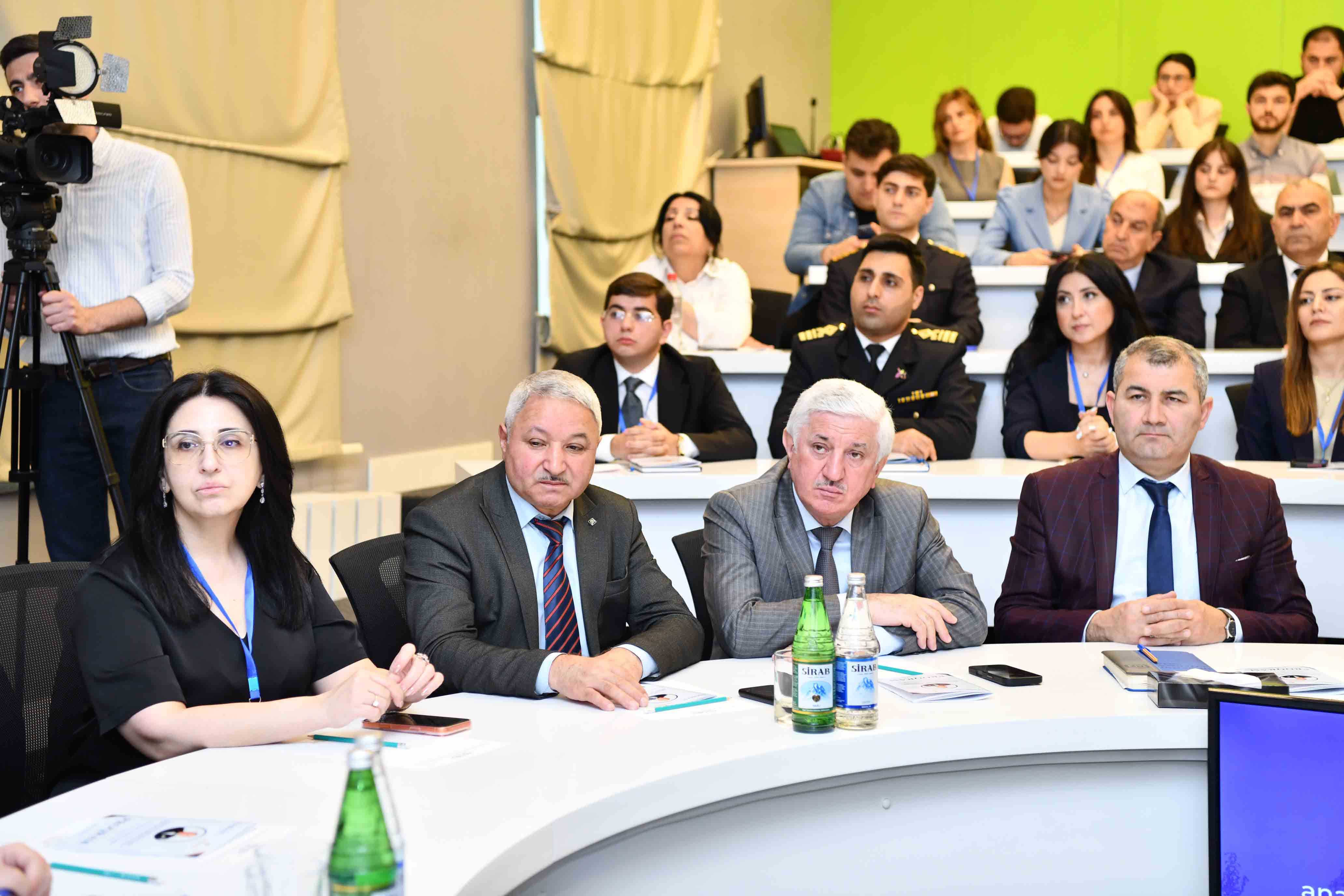 ADNSU-da  respublika elmi-praktiki konfrans keçirilib