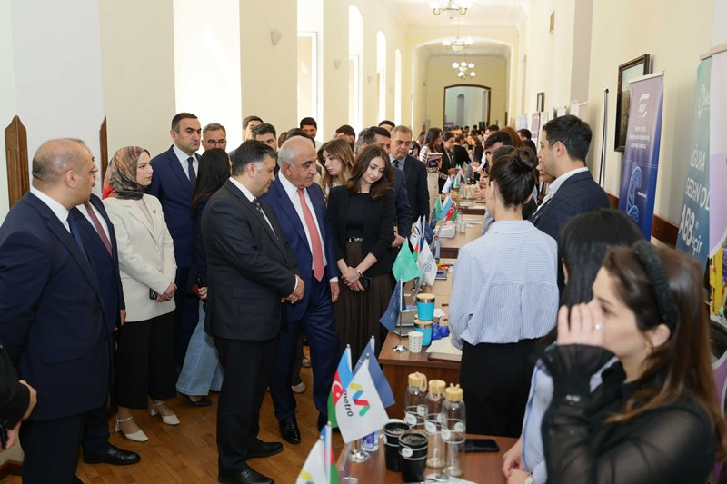 XVII UNEC Karyera və əmək yarmarkası keçirilib