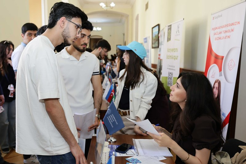 XVII UNEC Karyera və əmək yarmarkası keçirilib