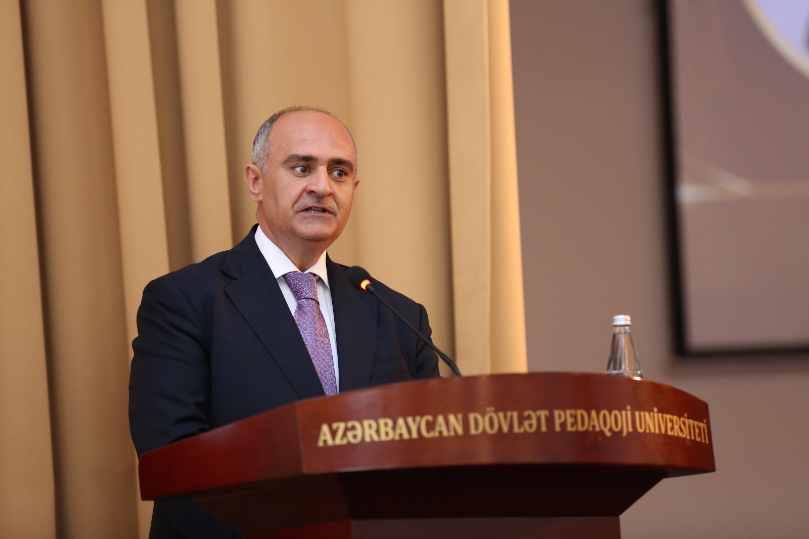 ADPU-da “I Türkoloji Qurultayın 100 illiyi: Dil məsələləri” konfransı keçirilir