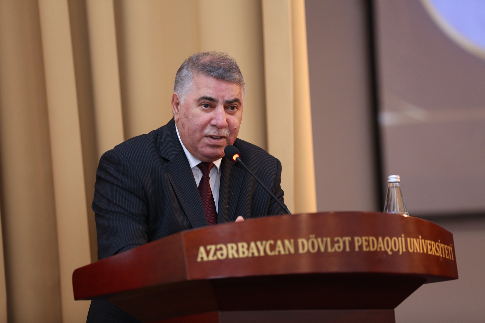 ADPU-da “I Türkoloji Qurultayın 100 illiyi: Dil məsələləri” konfransı keçirilir
