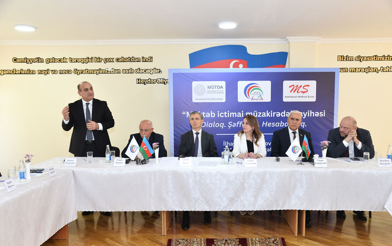 “Məktəb ictimai müzakirədə” layihəsi çərçivəsində növbəti görüş keçirilib