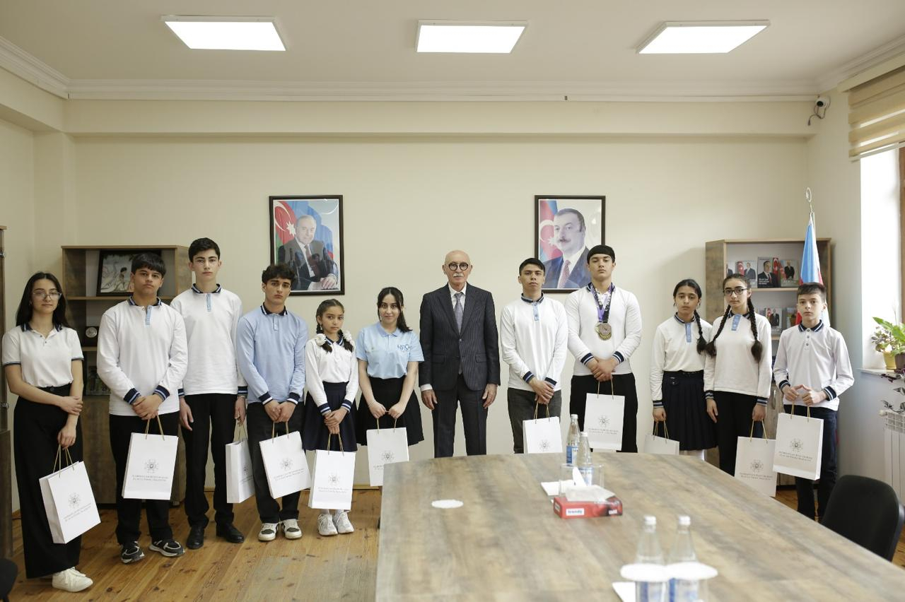Firudin Qurbanov Tovuzda təhsil ictimaiyyəti, valideyn və şagirdlərlə görüşüb