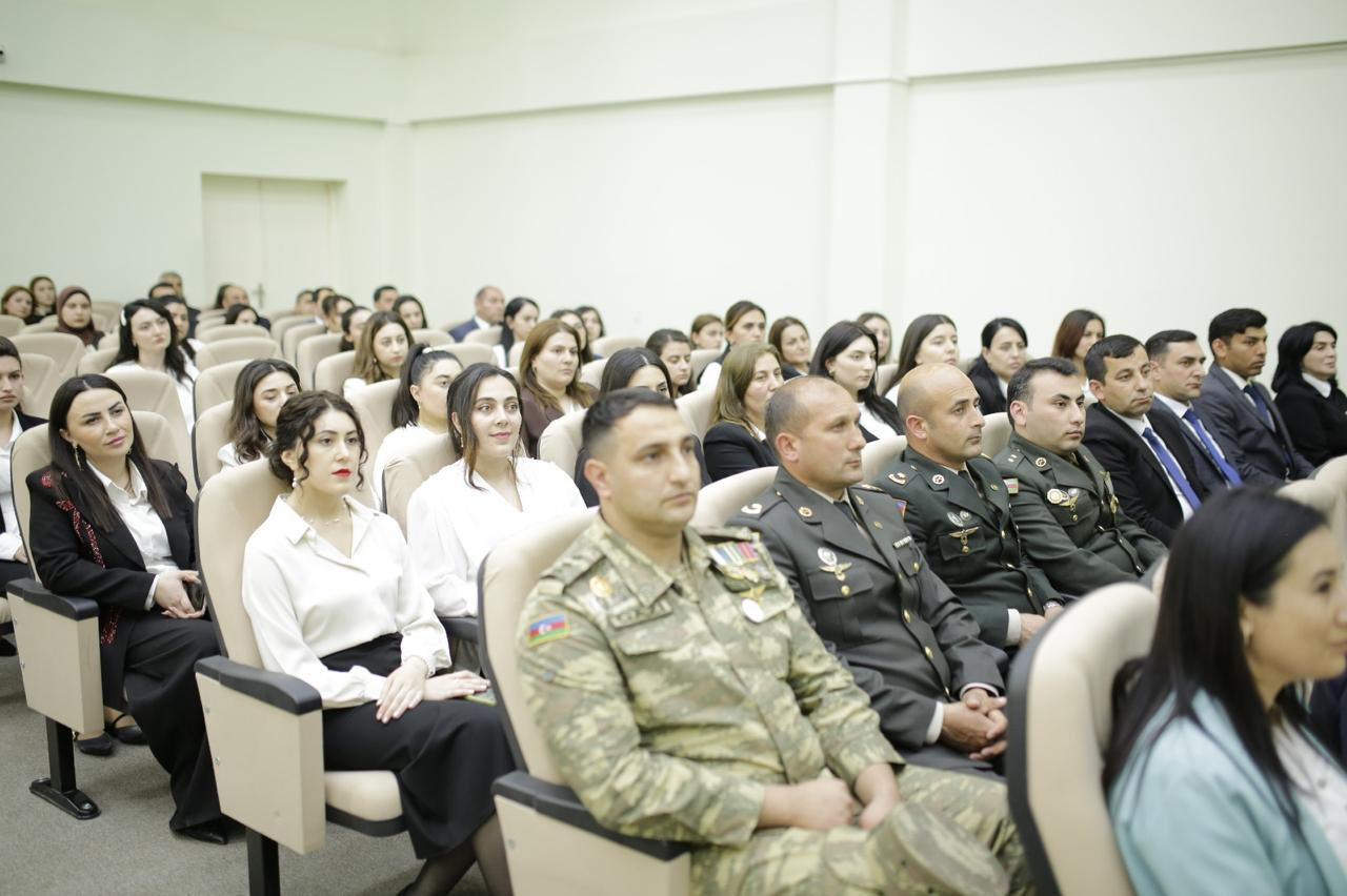 Firudin Qurbanov Tovuzda təhsil ictimaiyyəti, valideyn və şagirdlərlə görüşüb