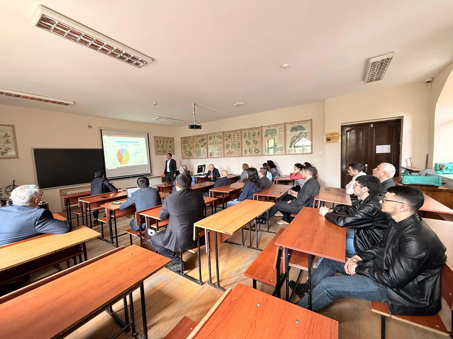 Özbəkistan universitetinin nümayəndələri AzTU-da olub