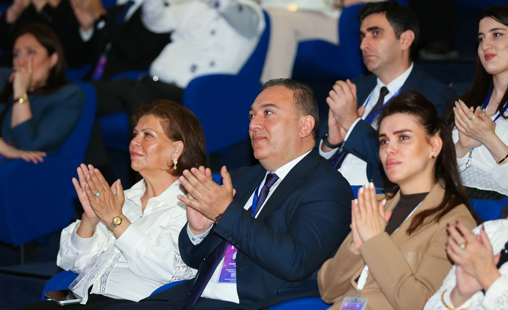 MDU-da 23 ölkənin iştirakı ilə beynəlxalq konfrans keçirilir