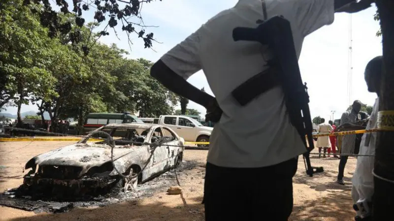 Nigeriyada qaçırılan müəllimlərdən biri öldürülüb