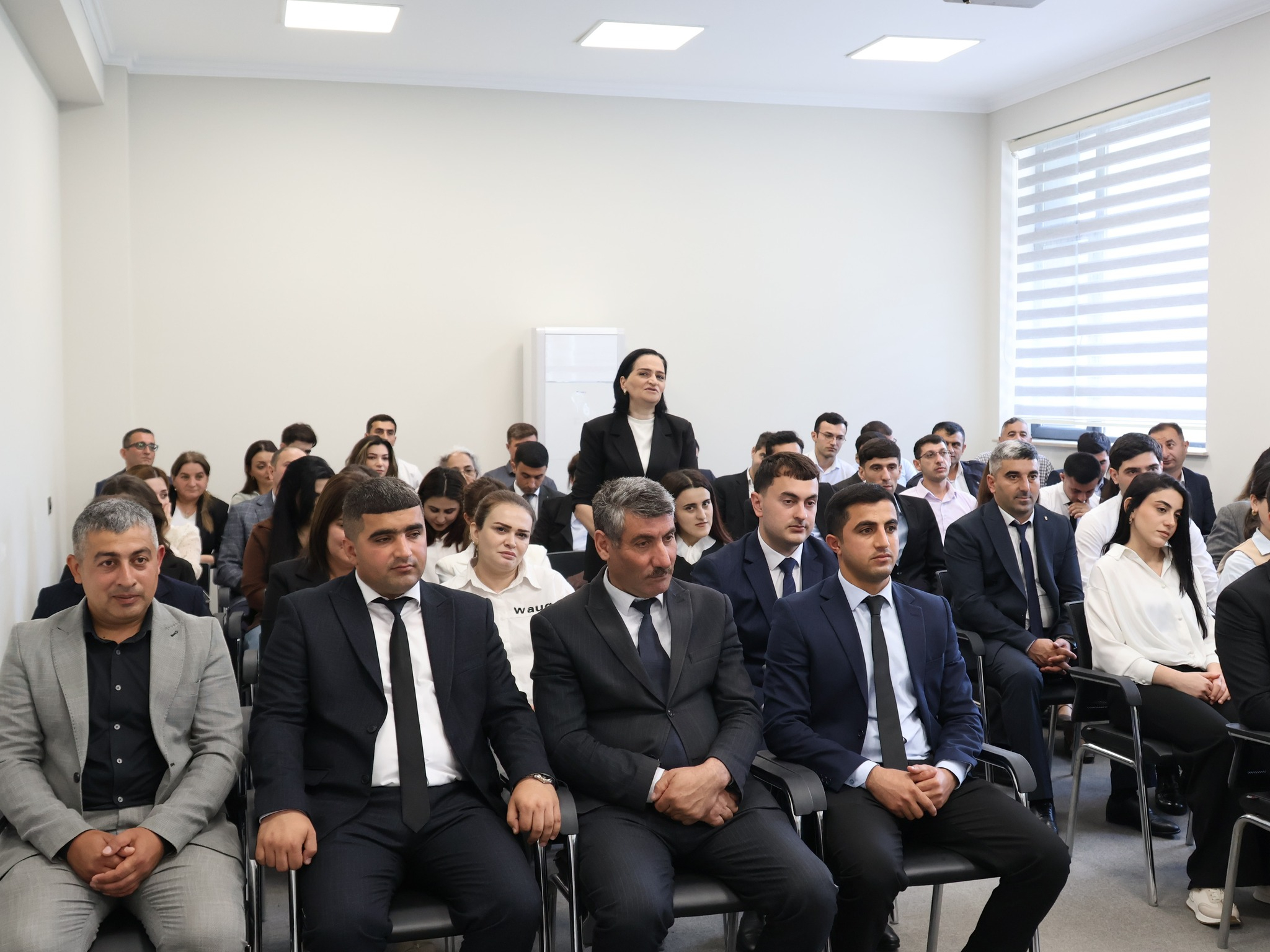 Cəlilabad Dövlət Peşə Təhsil Mərkəzinin yeni direktoru kollektivə təqdim olunub