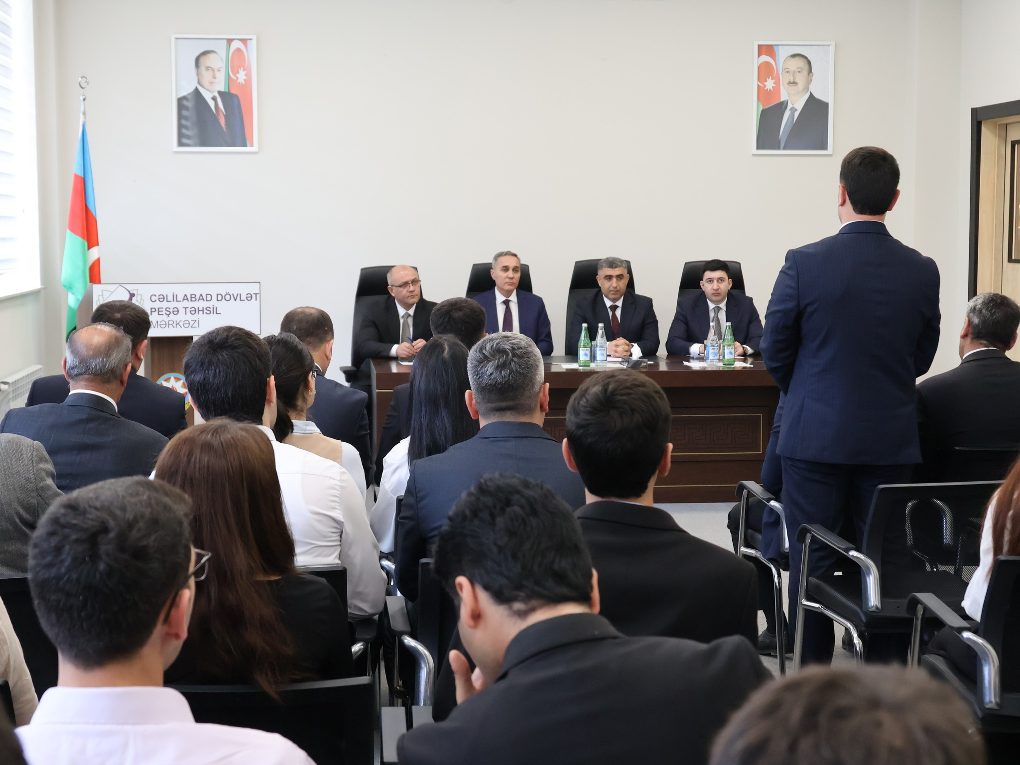 Cəlilabad Dövlət Peşə Təhsil Mərkəzinin yeni direktoru kollektivə təqdim olunub