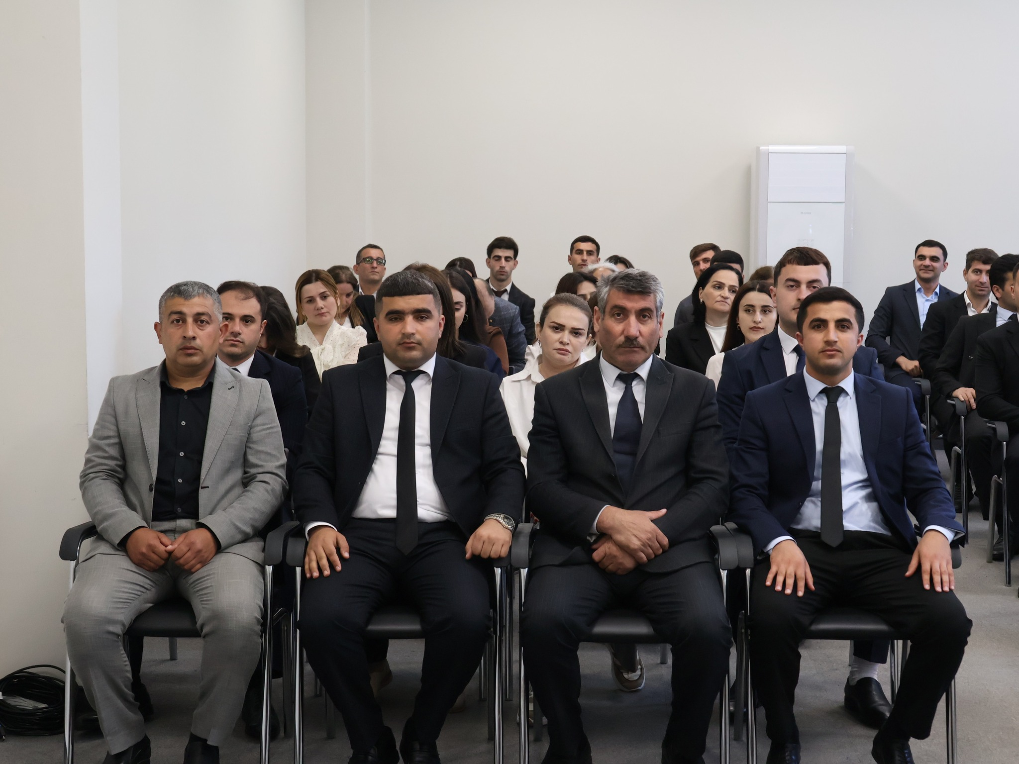 Cəlilabad Dövlət Peşə Təhsil Mərkəzinin yeni direktoru kollektivə təqdim olunub