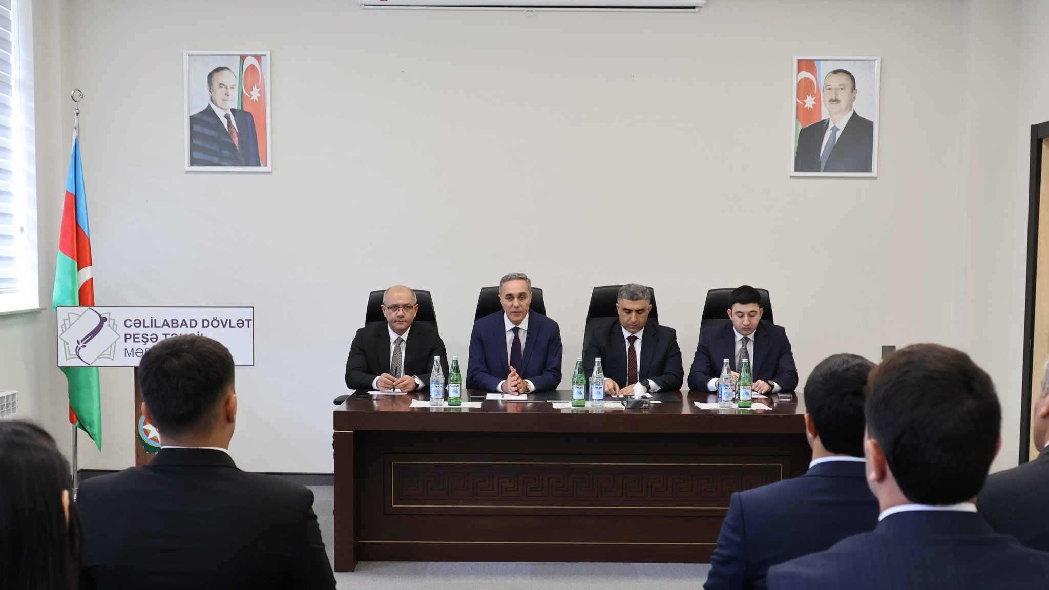 Cəlilabad Dövlət Peşə Təhsil Mərkəzinin yeni direktoru kollektivə təqdim olunub