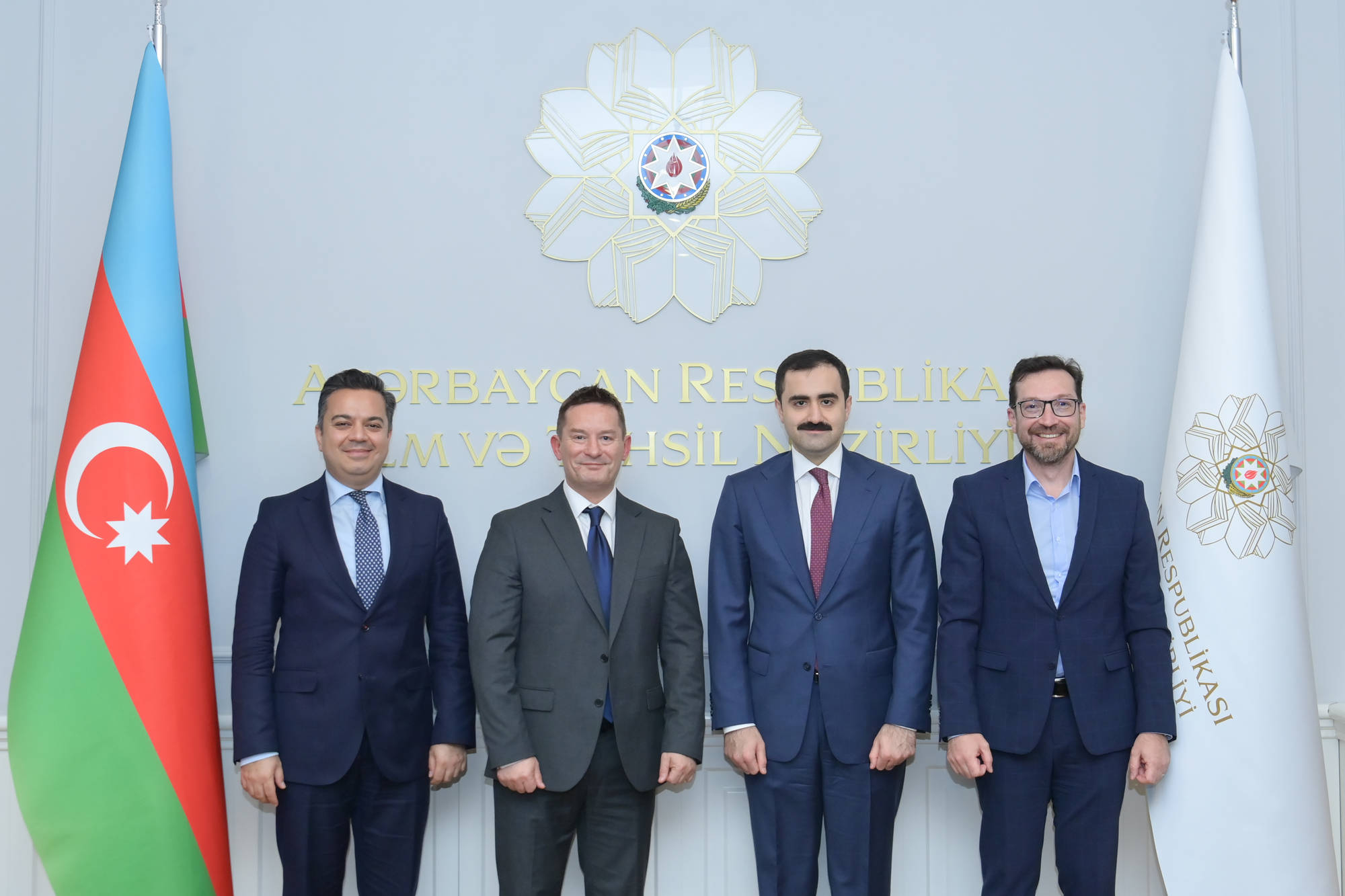 “Microsoft” ilə strateji tərəfdaşlıq genişlənir