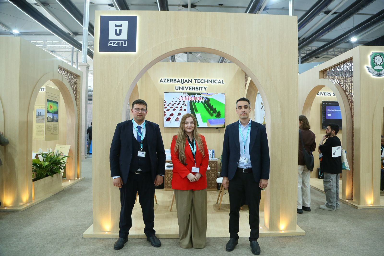 Azərbaycan universitetləri WUF13 çərçivəsində innovativ layihələrini nümayiş etdirirlər