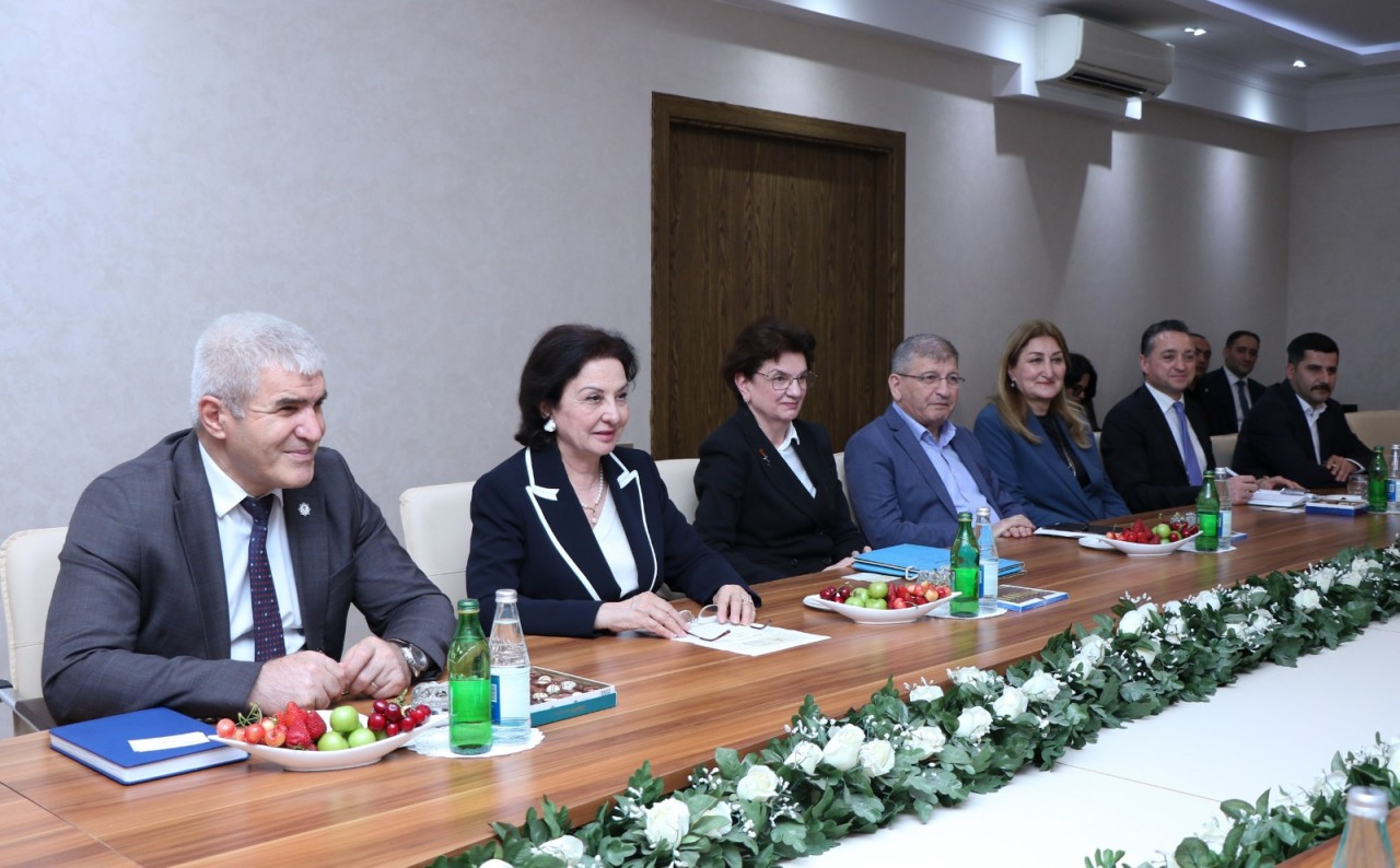 AzMİU məzunu Sami Hijjavi doğma universitetini ziyarət edib