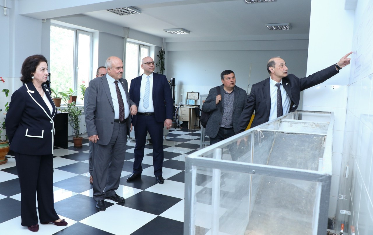 AzMİU məzunu Sami Hijjavi doğma universitetini ziyarət edib