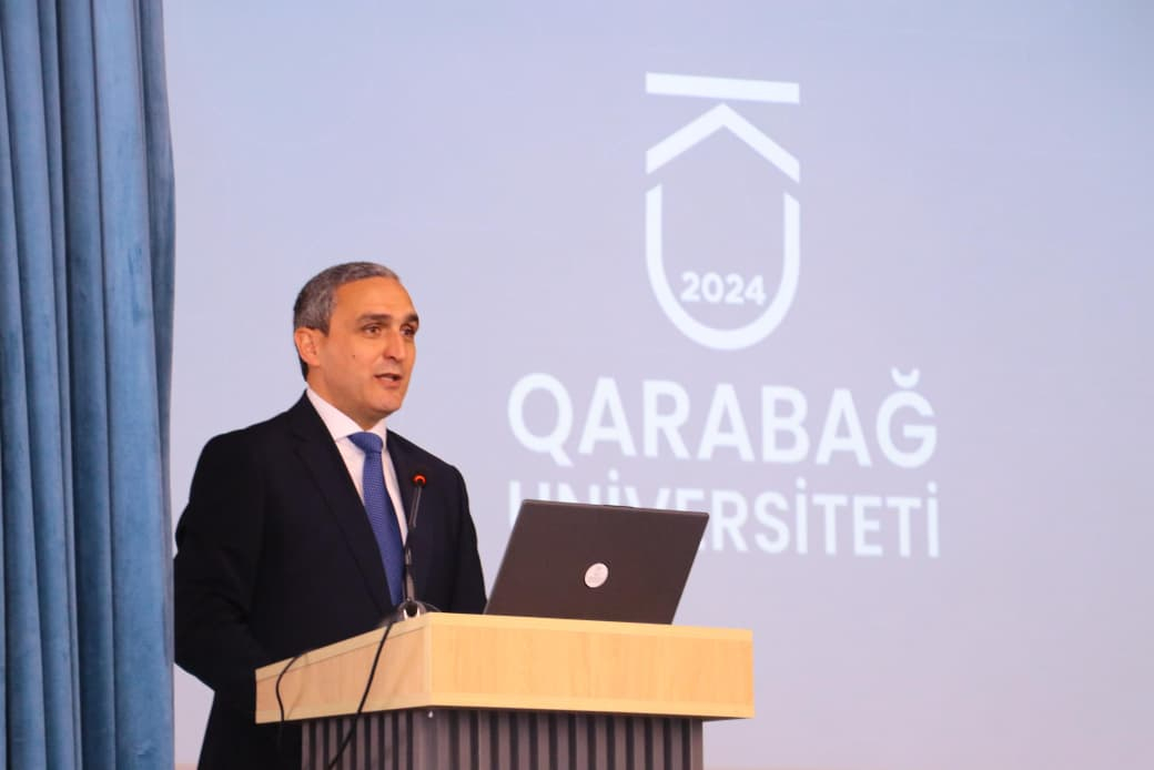 Baş prokuror Qarabağ Universitetinin tələbələri ilə görüşüb