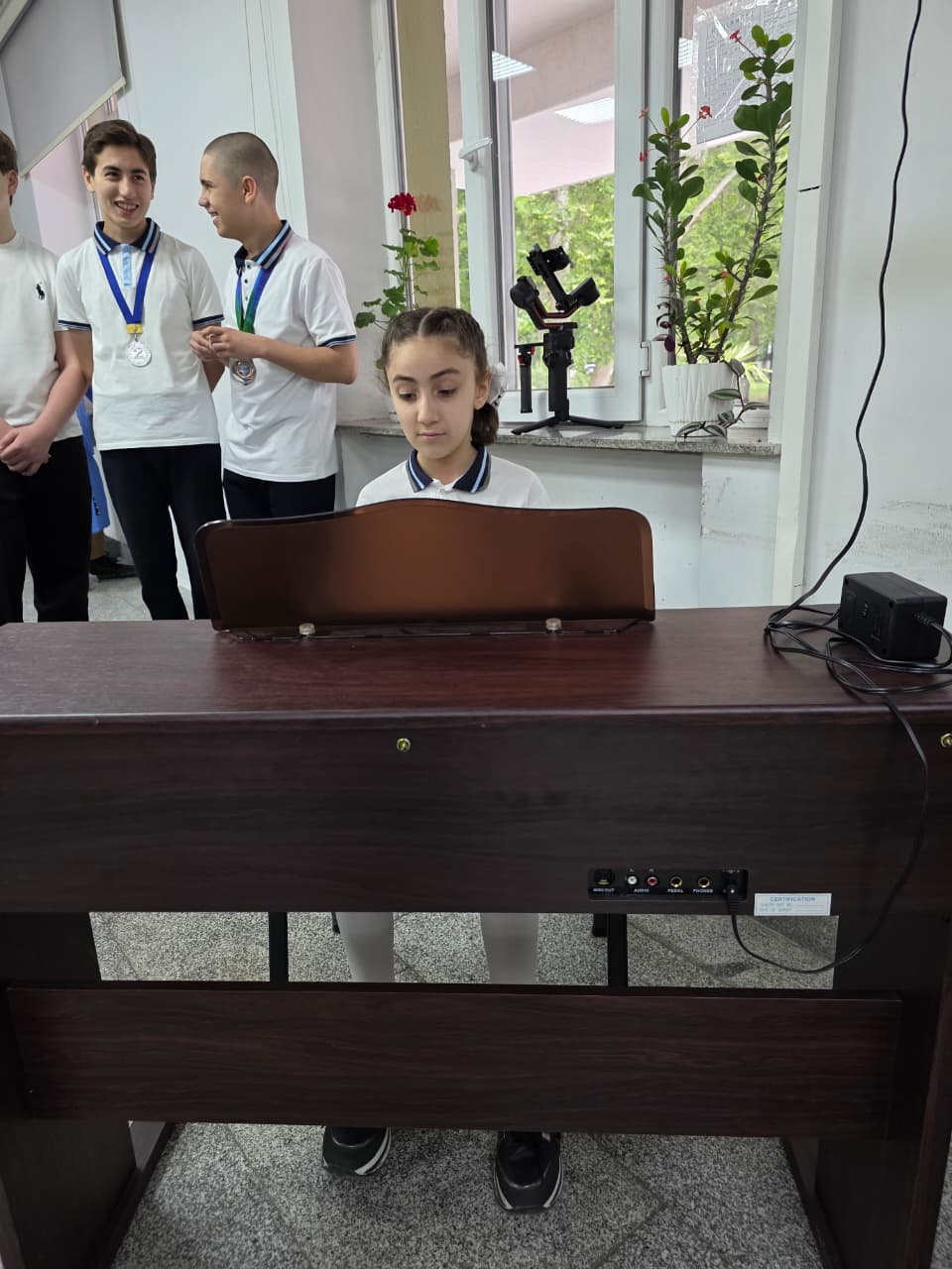 “Açıq qapı”dan görünən təhsil: bir liseyin uğurları