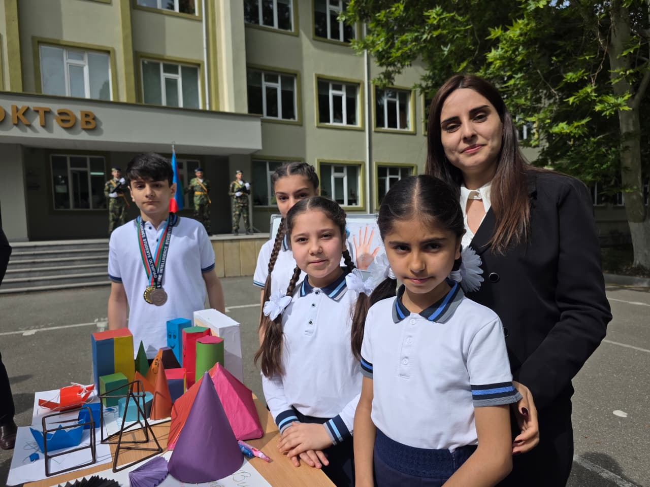 “Açıq qapı”dan görünən təhsil: bir liseyin uğurları