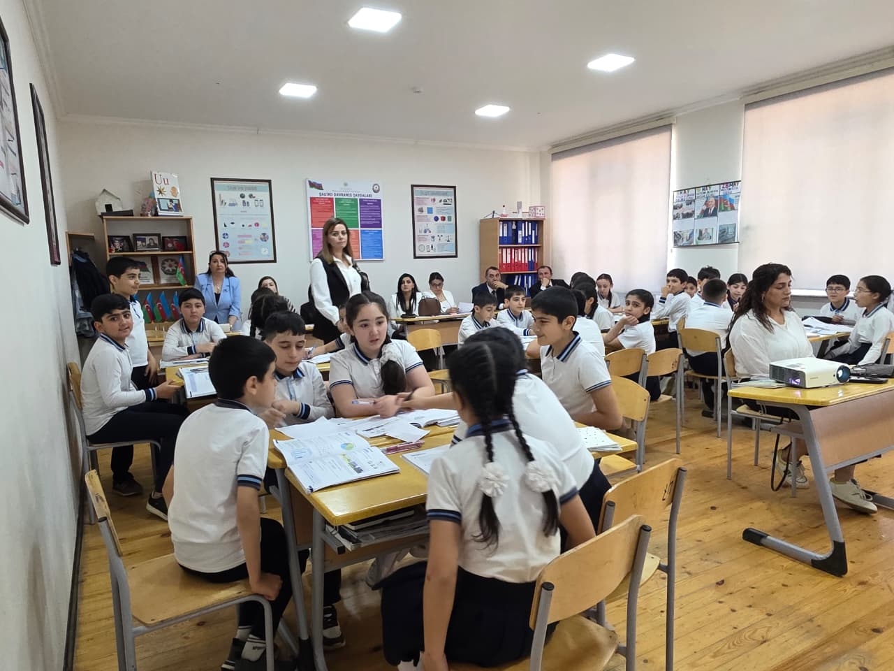 “Açıq qapı”dan görünən təhsil: bir liseyin uğurları