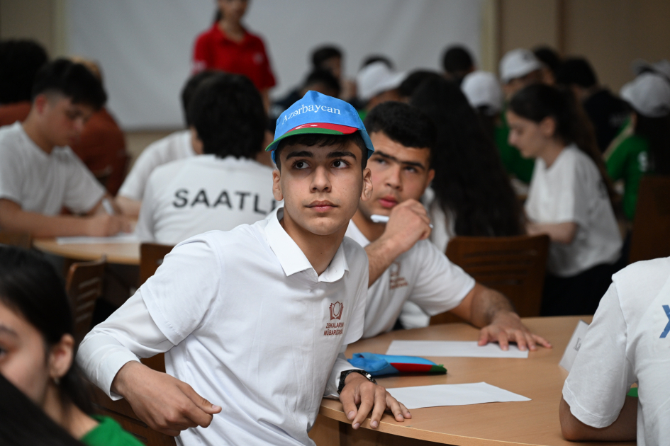 “Zəkaların mübarizəsi II” olimpiadasının final mərhələsi keçirilib