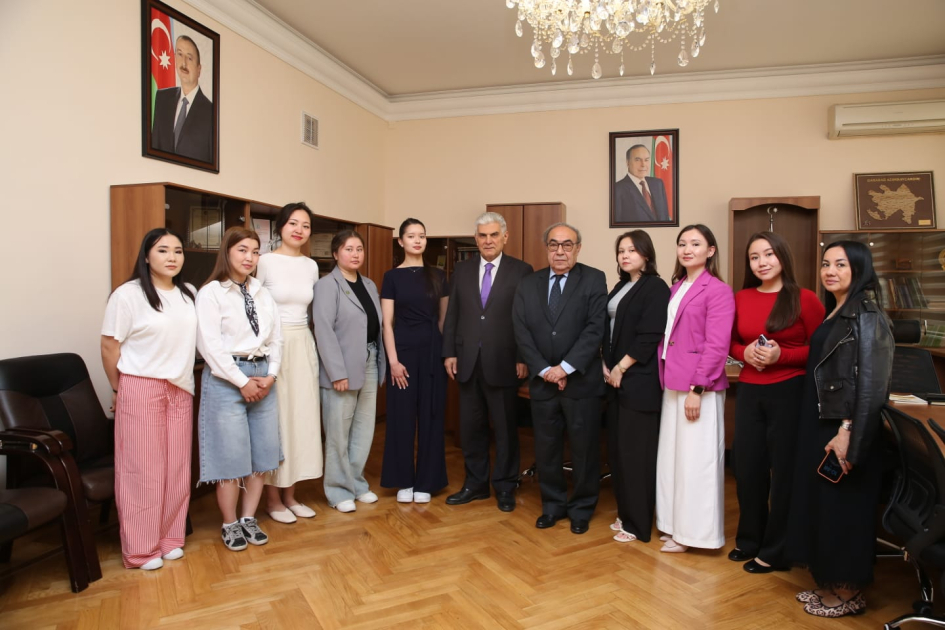 Qazax Milli Qadınlar Pedaqoji Universitetinin magistrantları ADPU-da təcrübə keçiblər
