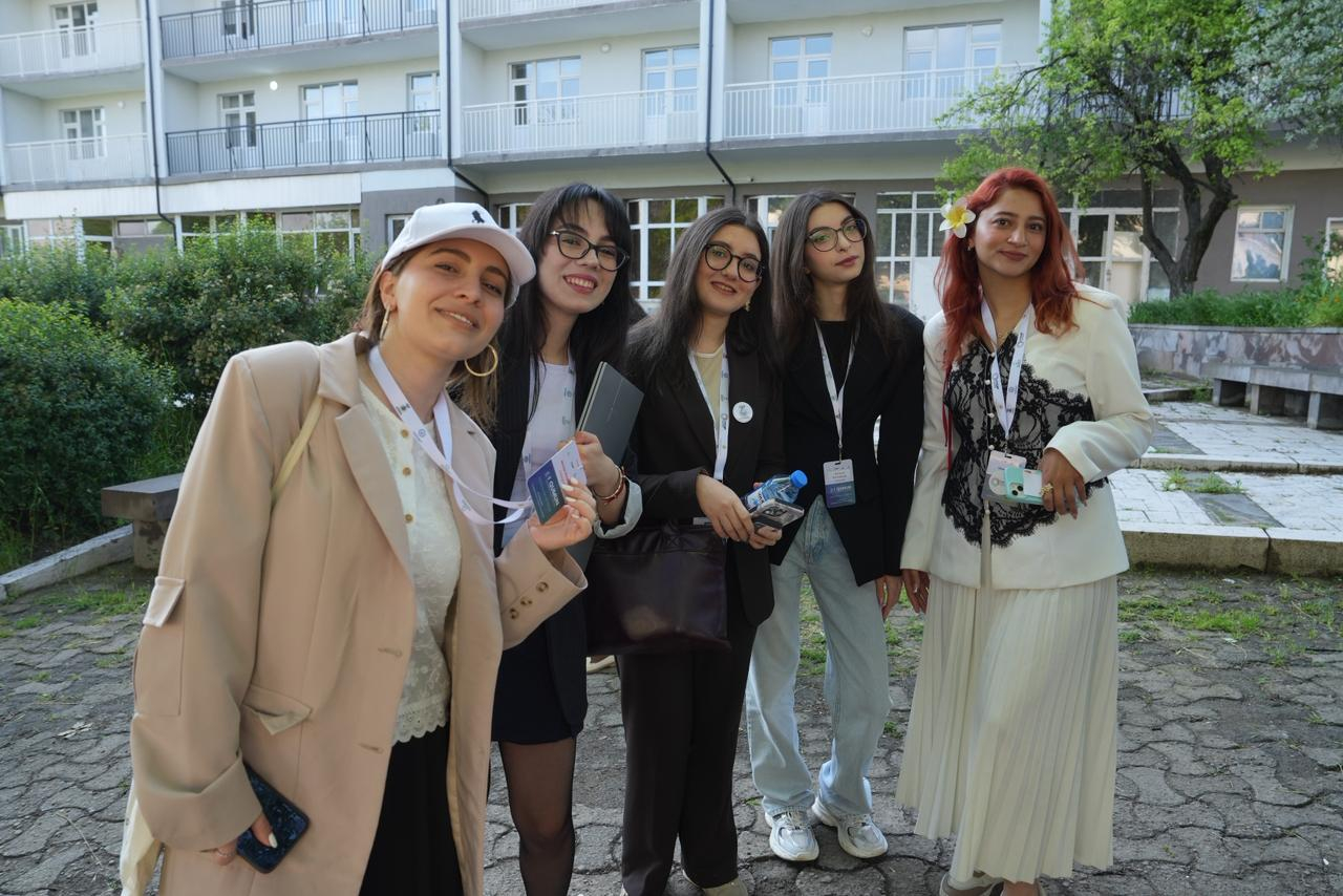 Qarabağda ilk dəfə keçirilən tələbə və gənclərin beynəlxalq BMT Modeli konfransı davam edir