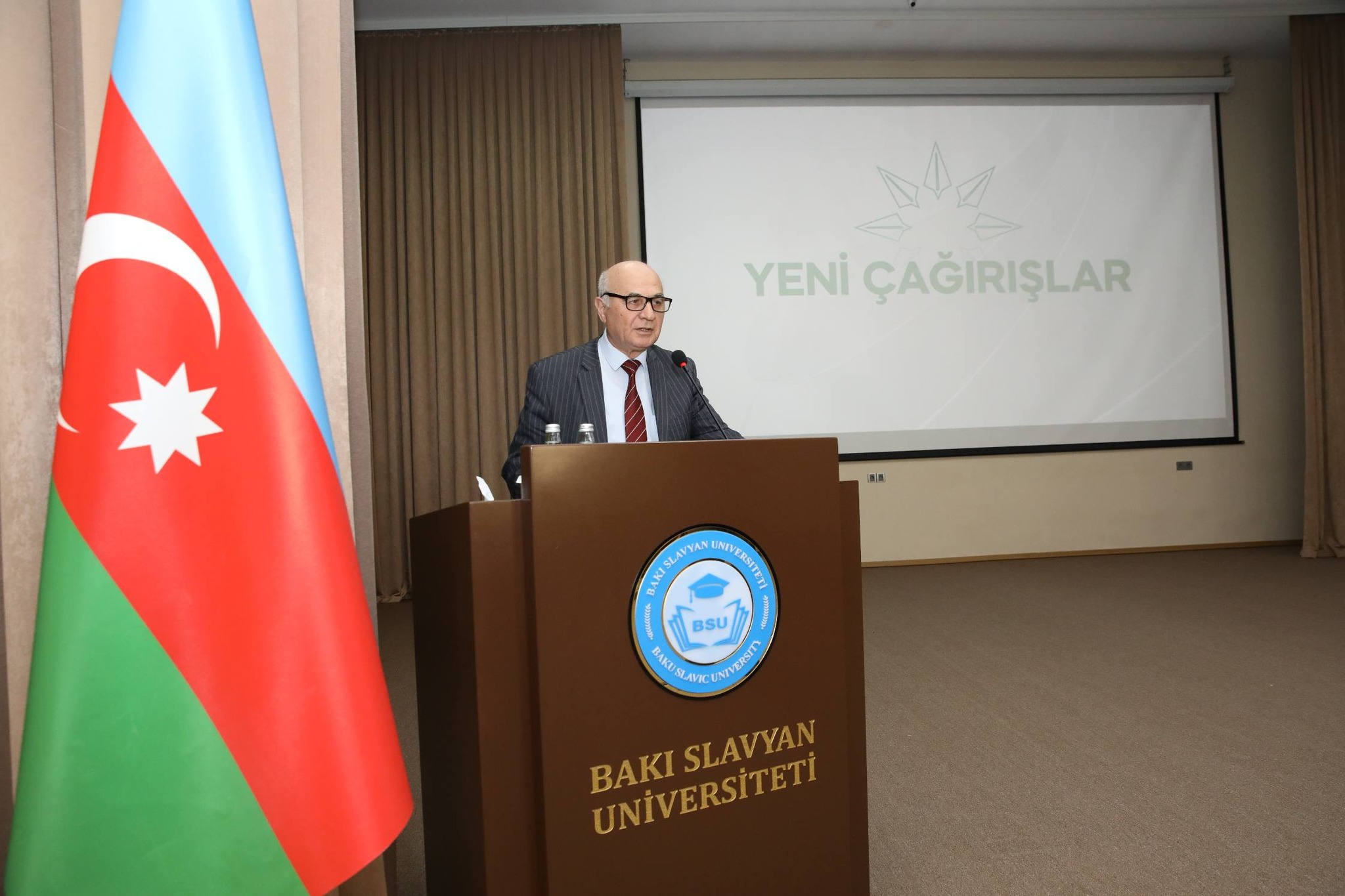 "Yeni çağırışlar" kitabı təhsil ictimaiyyəti tərəfindən böyük maraqla qarşılanıb 