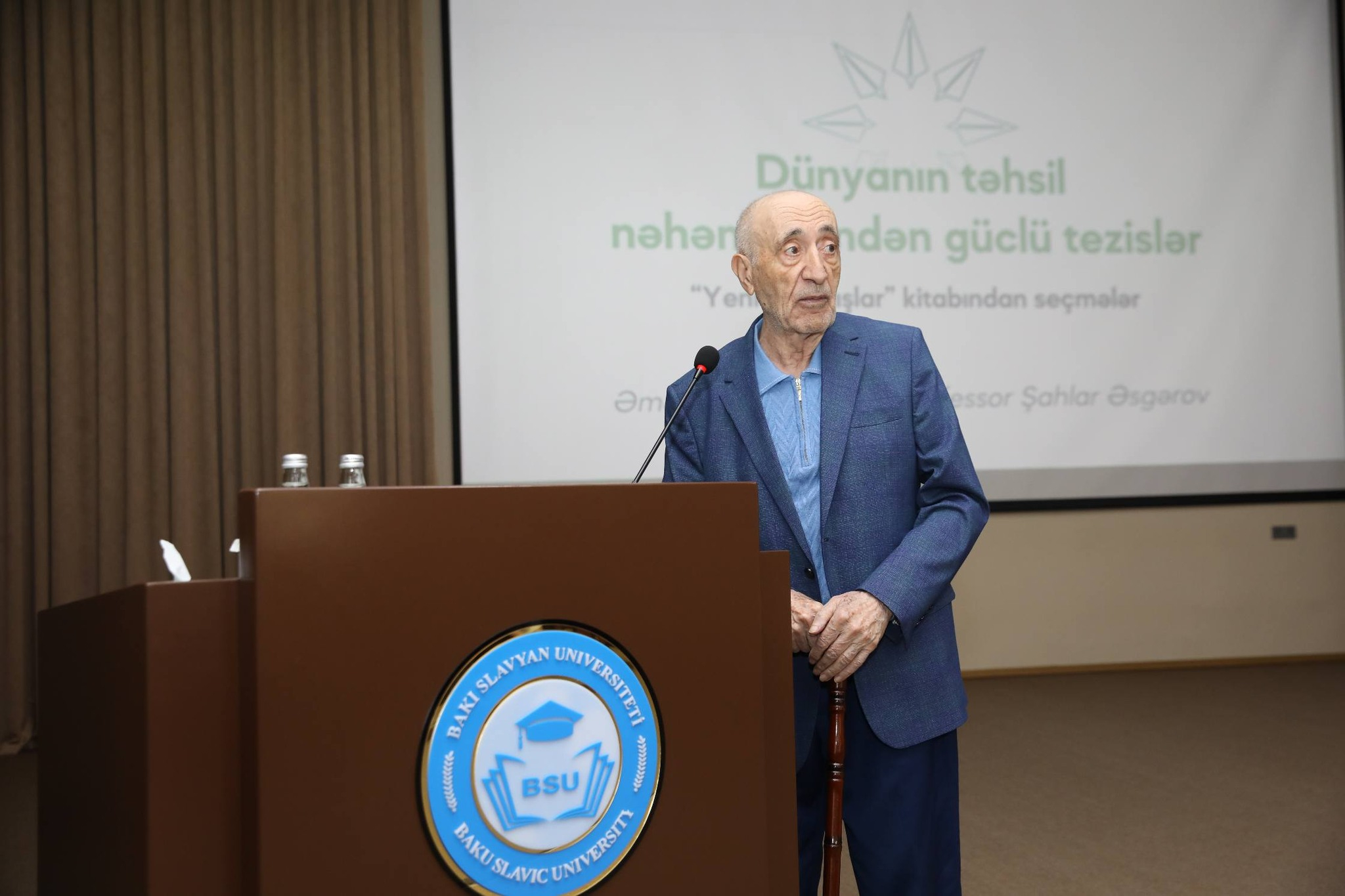 "Yeni çağırışlar" kitabı təhsil ictimaiyyəti tərəfindən böyük maraqla qarşılanıb 