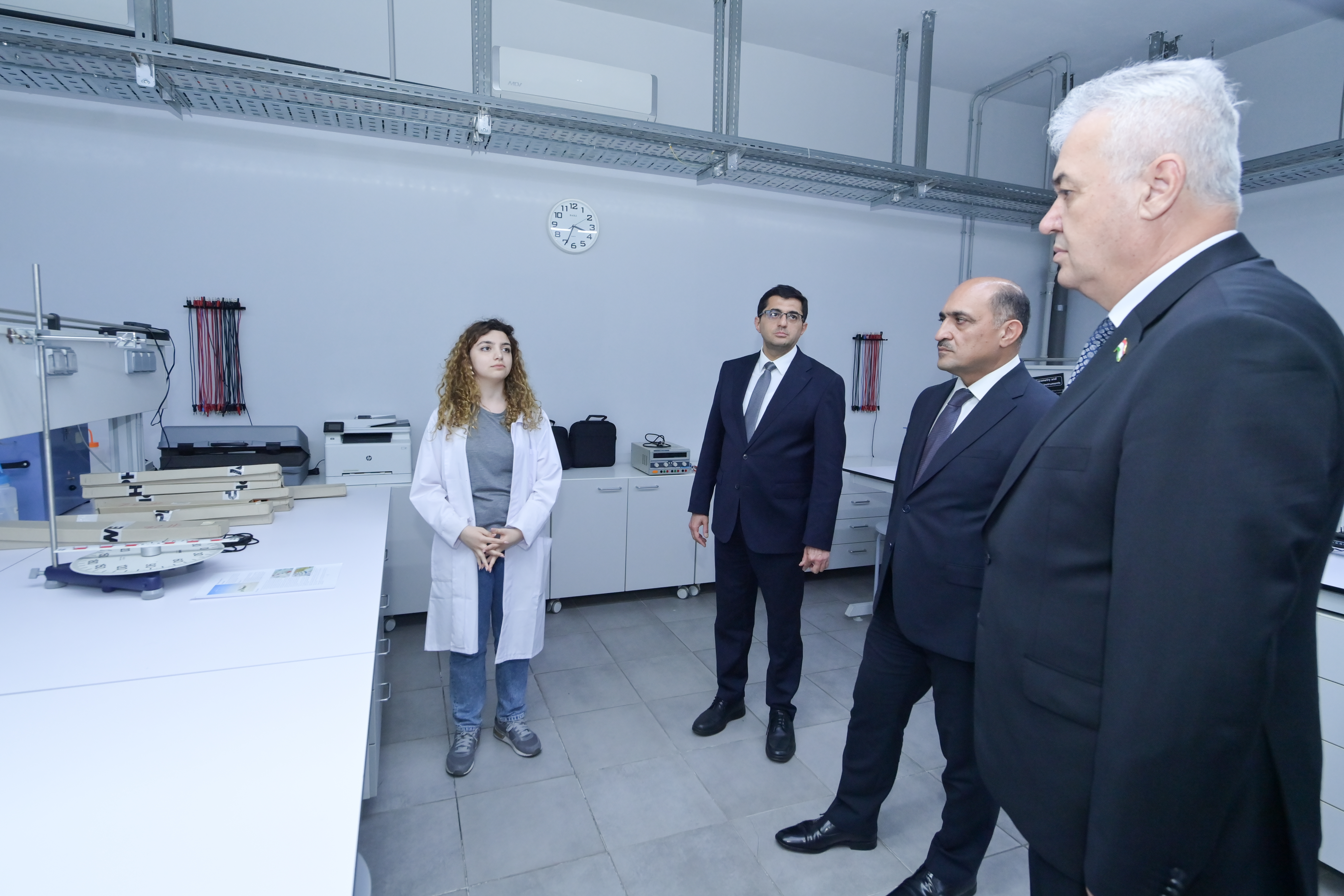 ADNSU-da Tacikistanın təhsil və elm naziri ilə görüş keçirilib