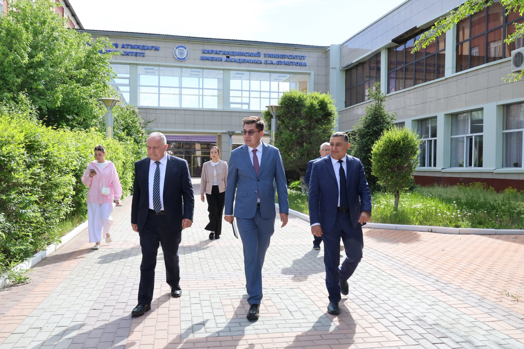 AzTU-nun nümayəndə heyəti Qazaxıstanın bəzi universitetlərində olub