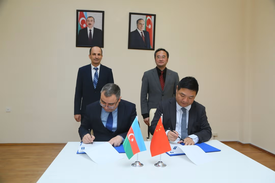 AzTU ilə Çin universiteti arasında əməkdaşlıq protokolu imzalanıb