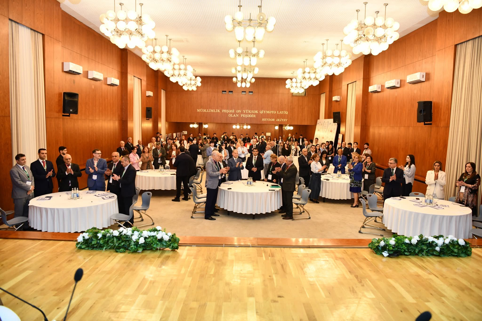ADNSU-da “Geoloqlar günü” Forumu keçirilib