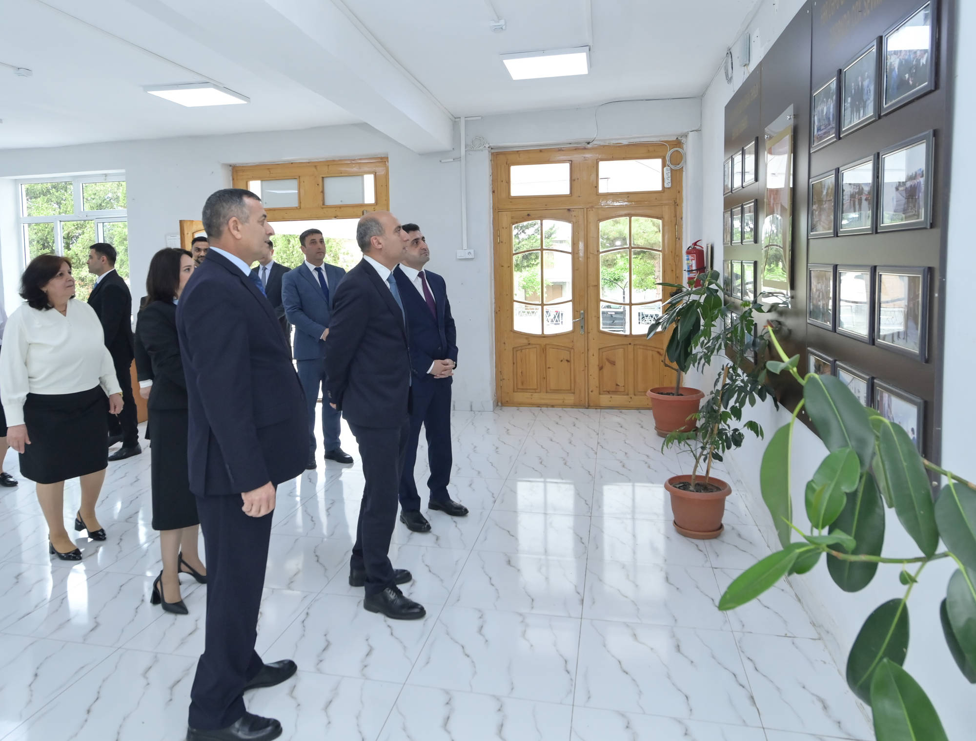 Nazir Qaxda tədris prosesi ilə tanış olub