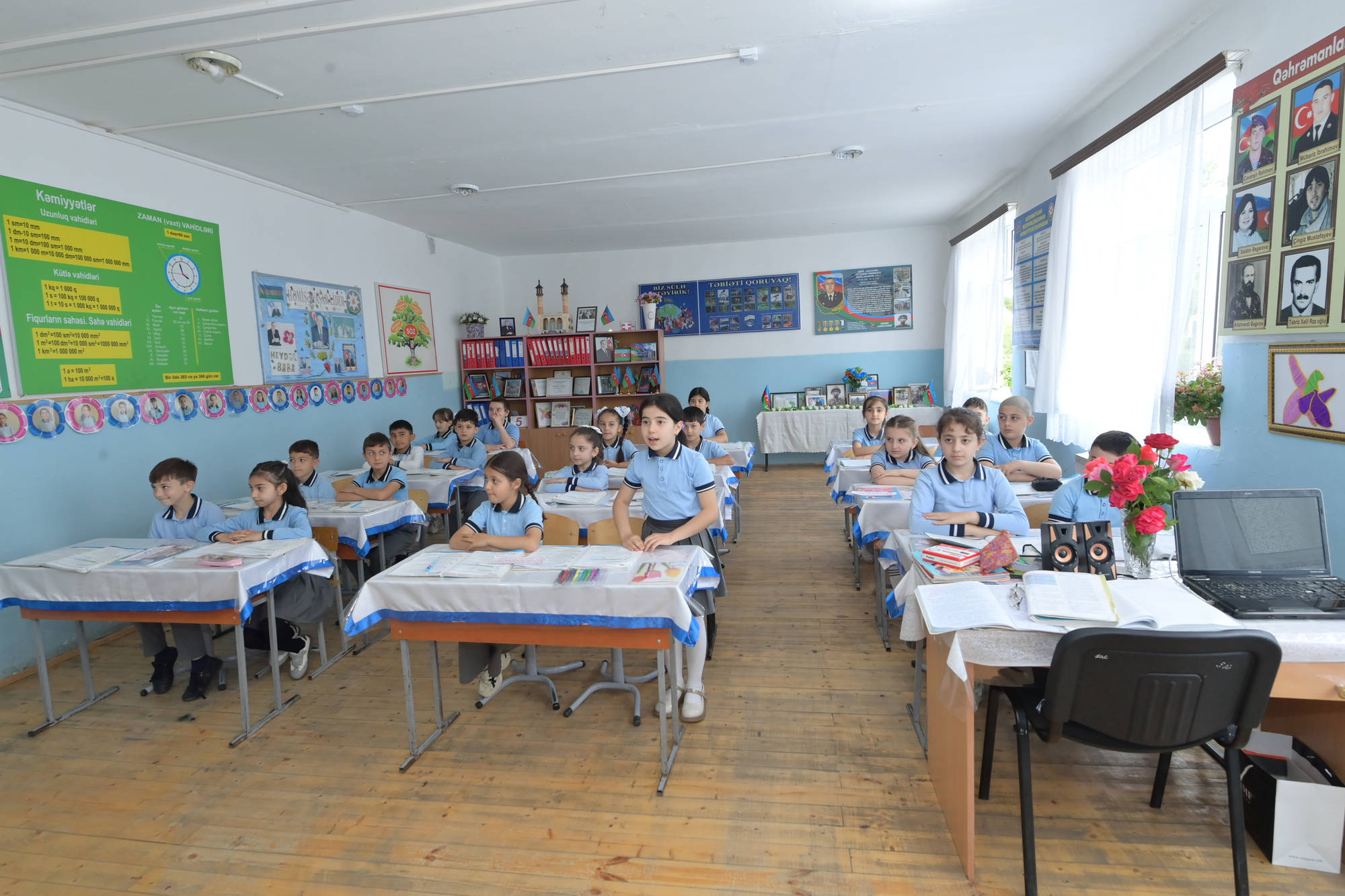 Nazir Qaxda tədris prosesi ilə tanış olub