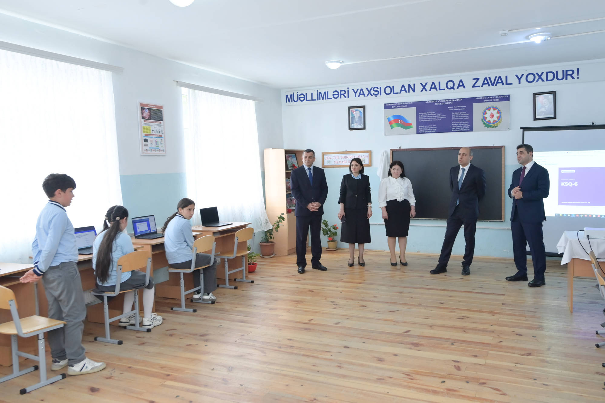 Nazir Qaxda tədris prosesi ilə tanış olub