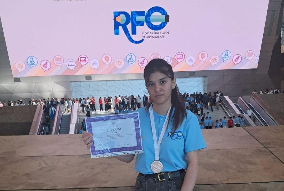 Məktəb yoldaşından ilhamlanıb qızıl medalçı oldu