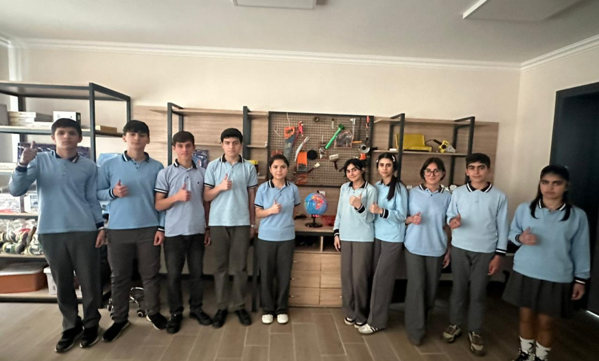 Adını deyirsən, işıq yanır: